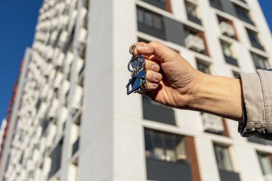 Προσωρινή εκτόξευση των μισθών στην Ιταλία: ετήσια αύξηση 41,6% και μετακίνηση του ενδιαφέροντος της αγοράς