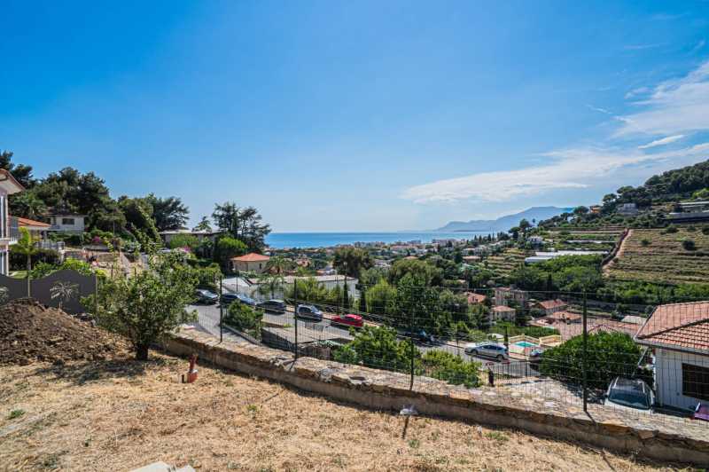 Σύγχρονη βίλα στη Μπορντιγκέρα