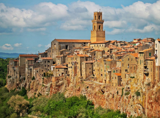 Pitigliano - μια ουράνια ιταλική πόλη-φάντασμα στη Νότια Τοσκάνη 2021